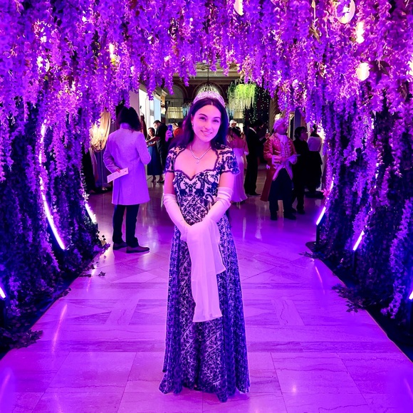 Marchesa Notte Blue Lace Sweetheart Neckline Gown | Size 0 - Picture 13 of 14